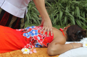 指圧マッサージ